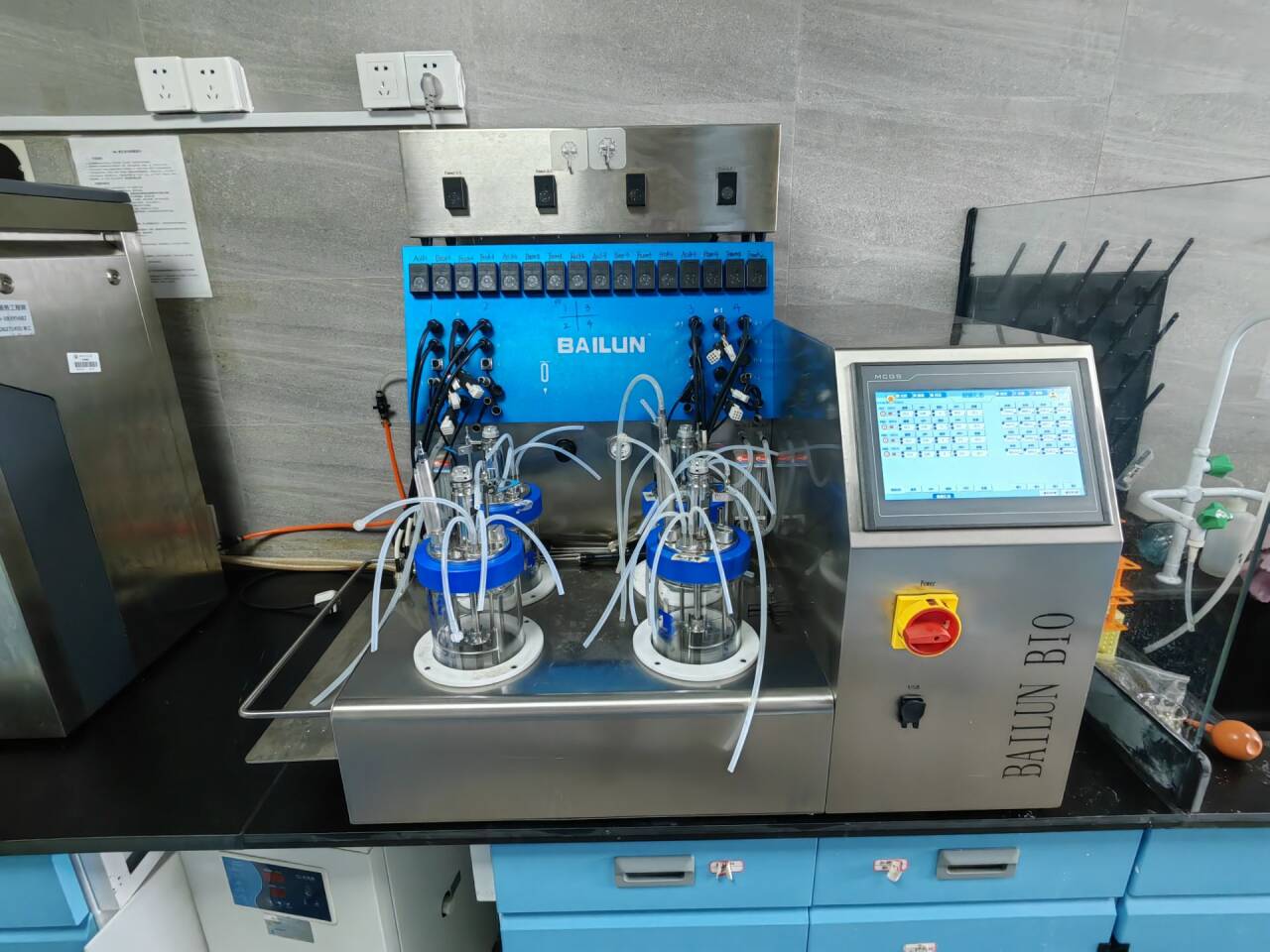 Waterless-temperature-control-bioreactor-36
